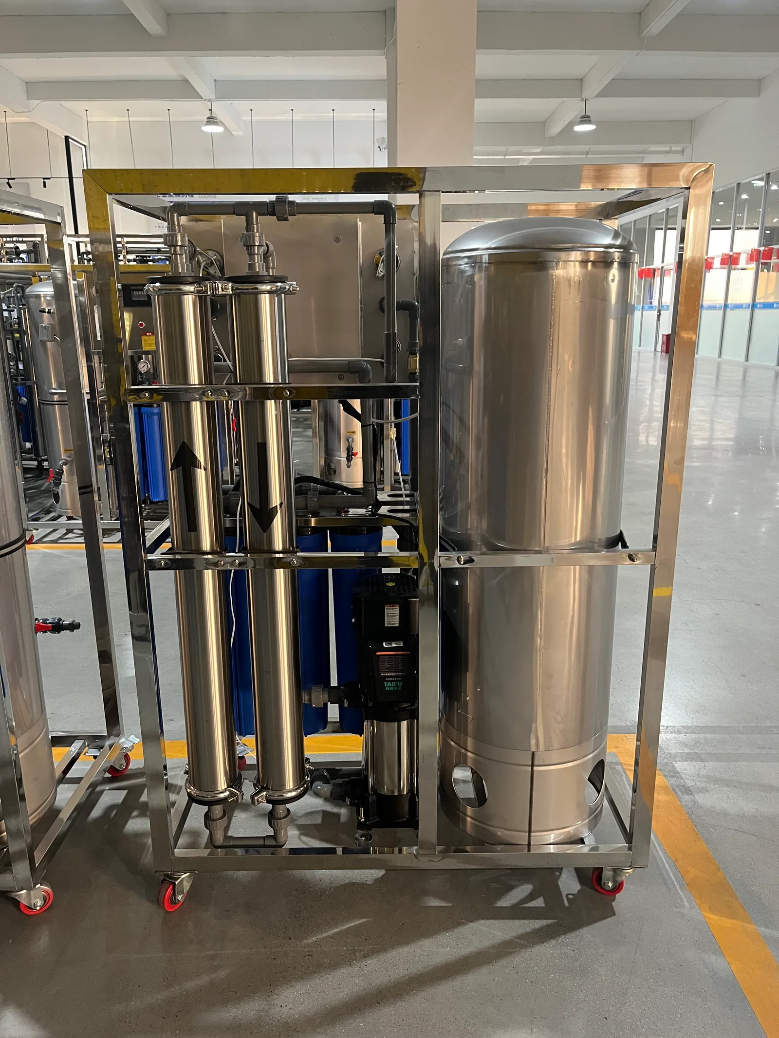 Brackish & Seawater Reverse Osmosis System thumbnail 2